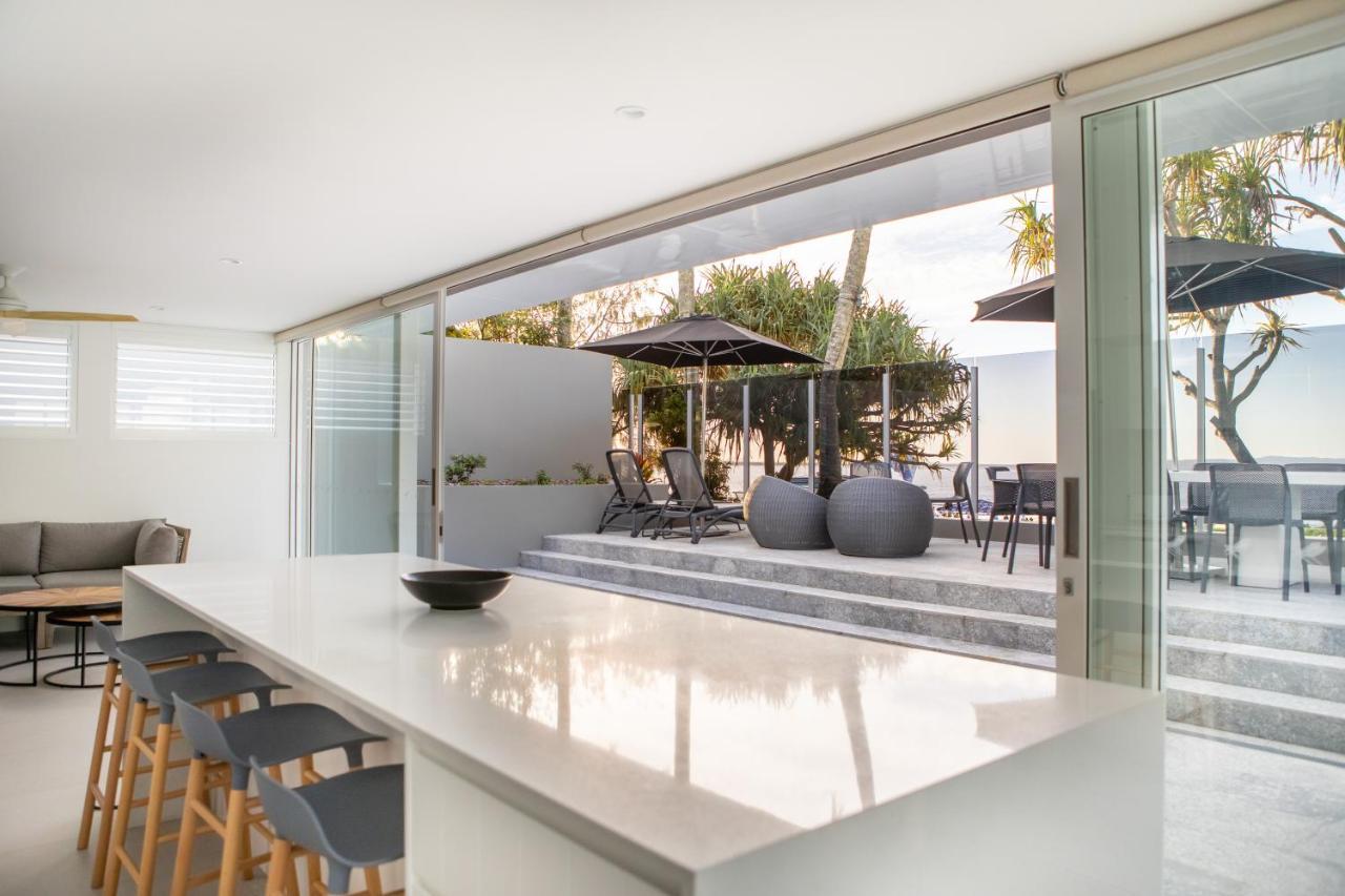 Netanya Noosa Beachfront Resort Extérieur photo