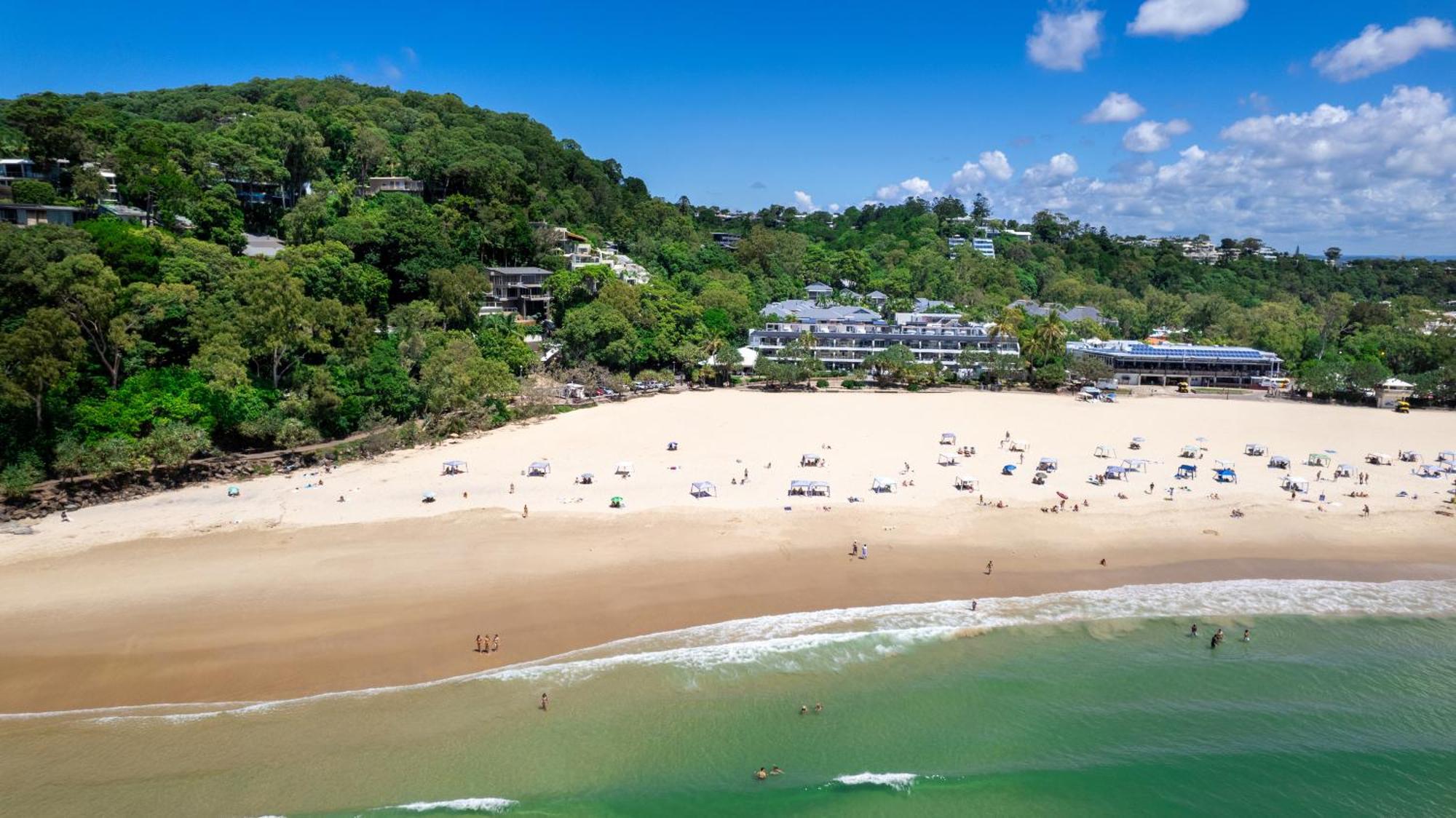 Netanya Noosa Beachfront Resort Extérieur photo
