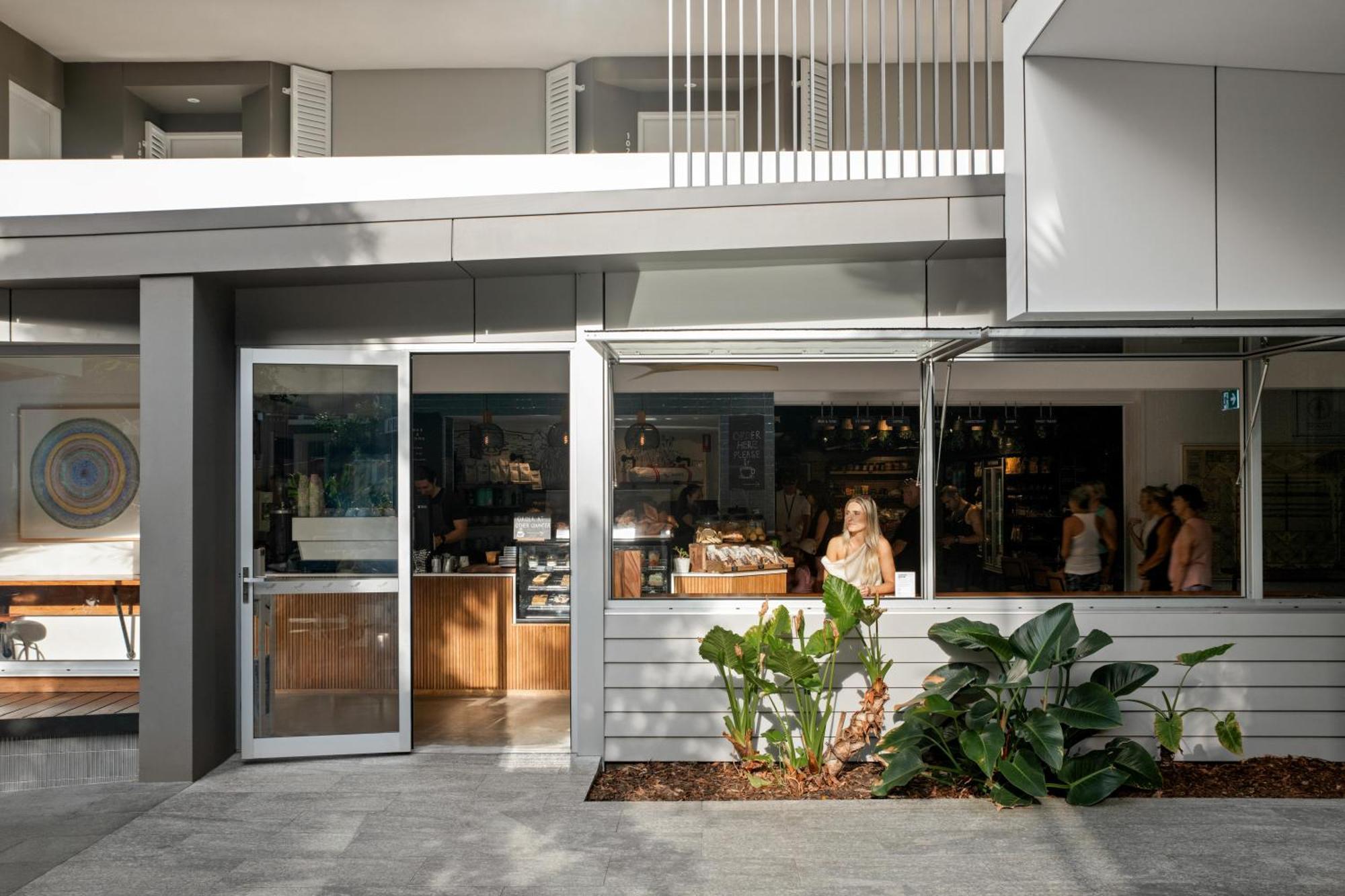 Netanya Noosa Beachfront Resort Extérieur photo