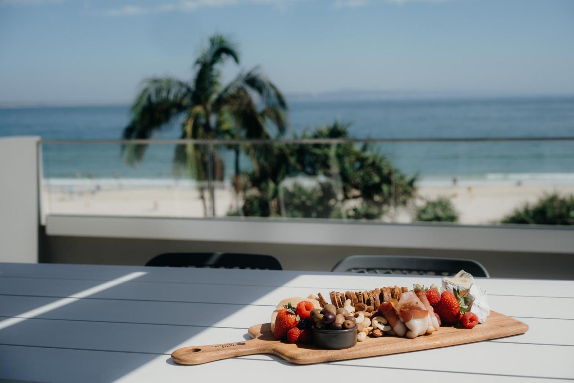 Netanya Noosa Beachfront Resort Extérieur photo