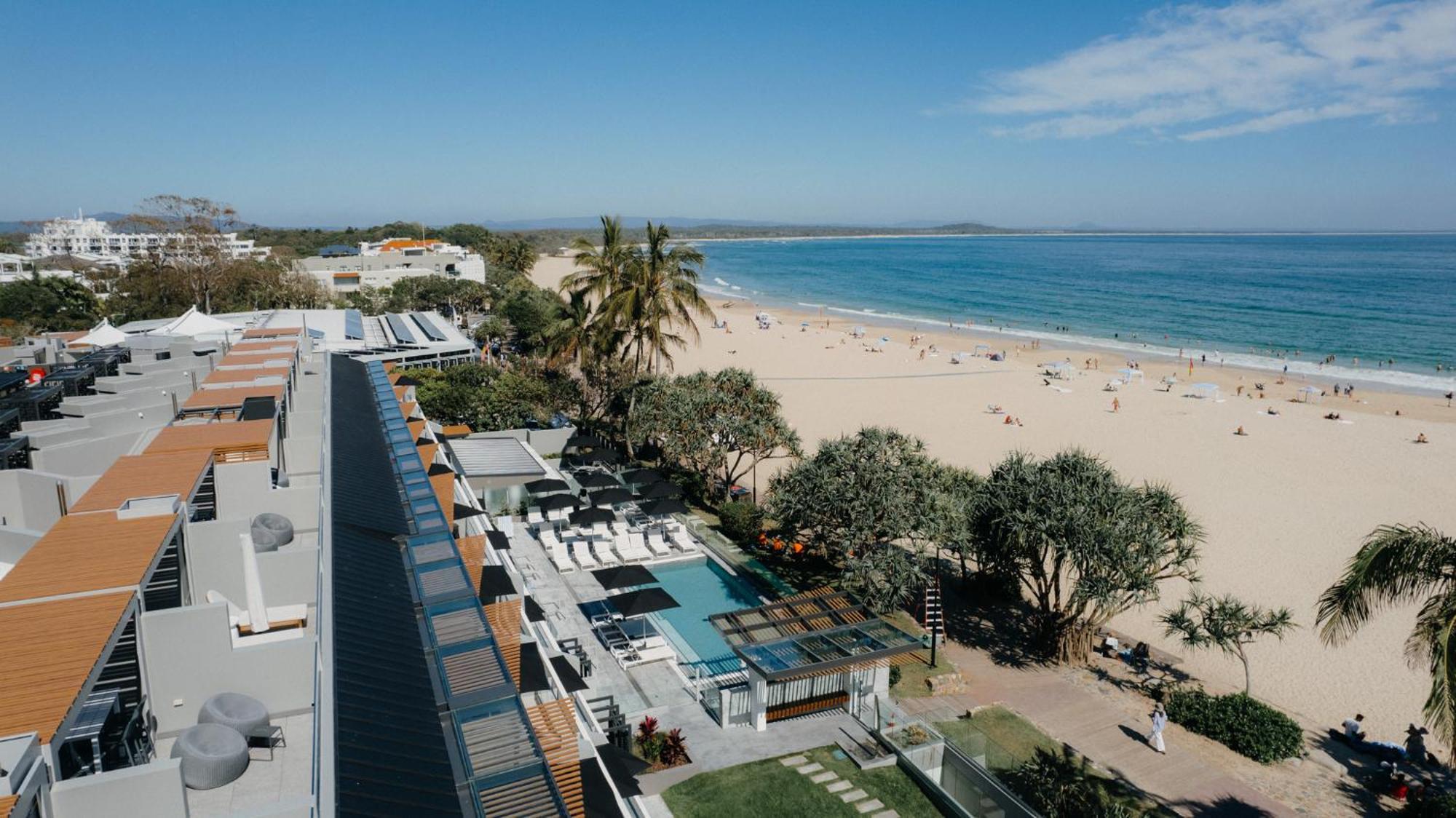 Netanya Noosa Beachfront Resort Extérieur photo