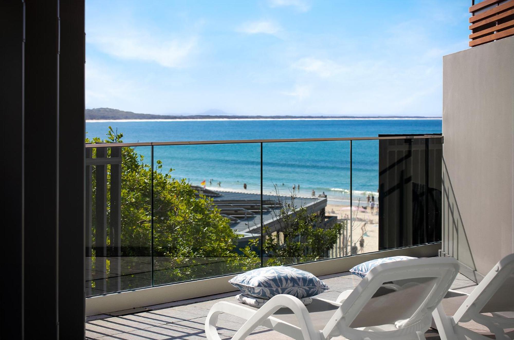 Netanya Noosa Beachfront Resort Extérieur photo