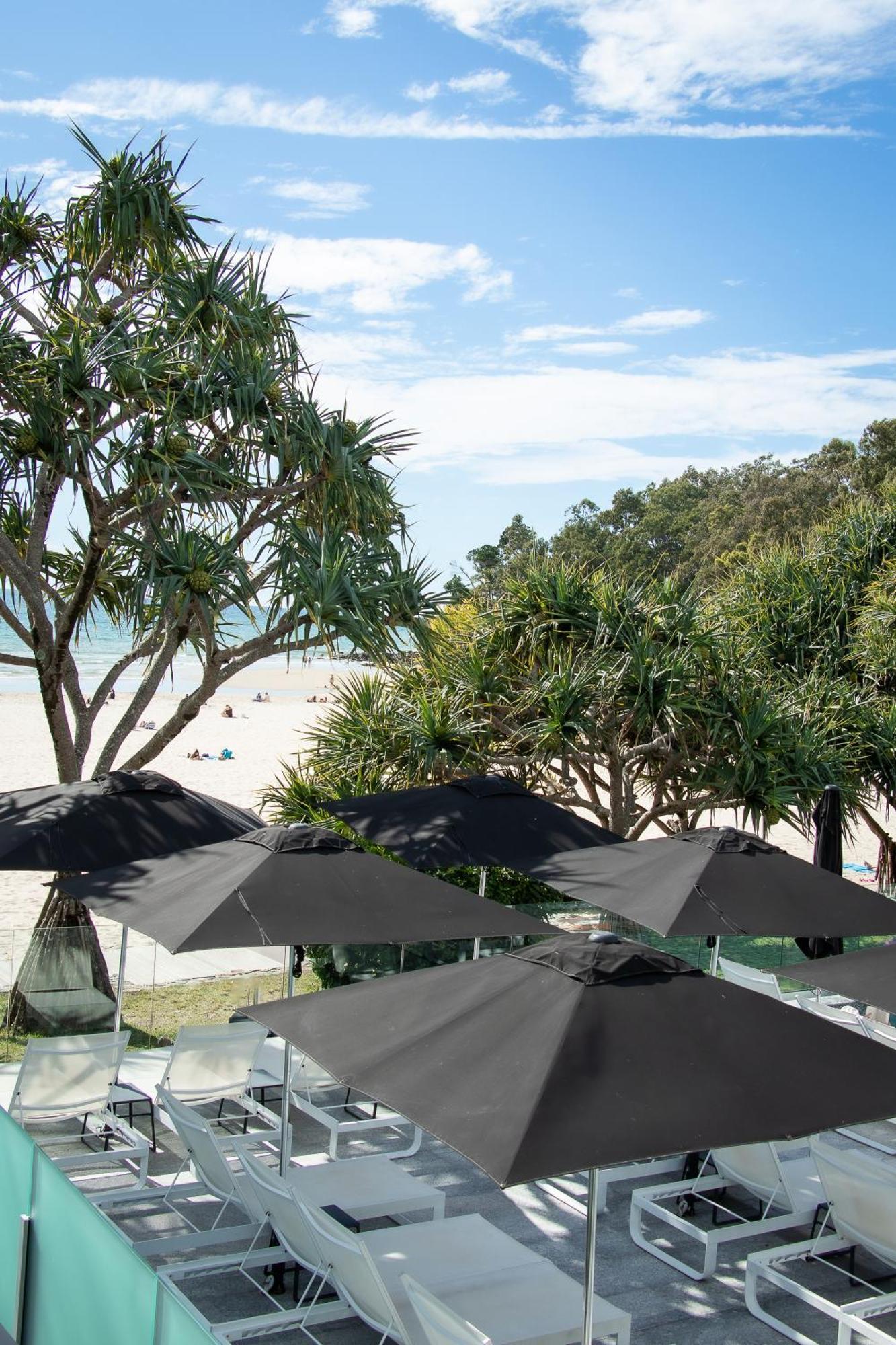Netanya Noosa Beachfront Resort Extérieur photo